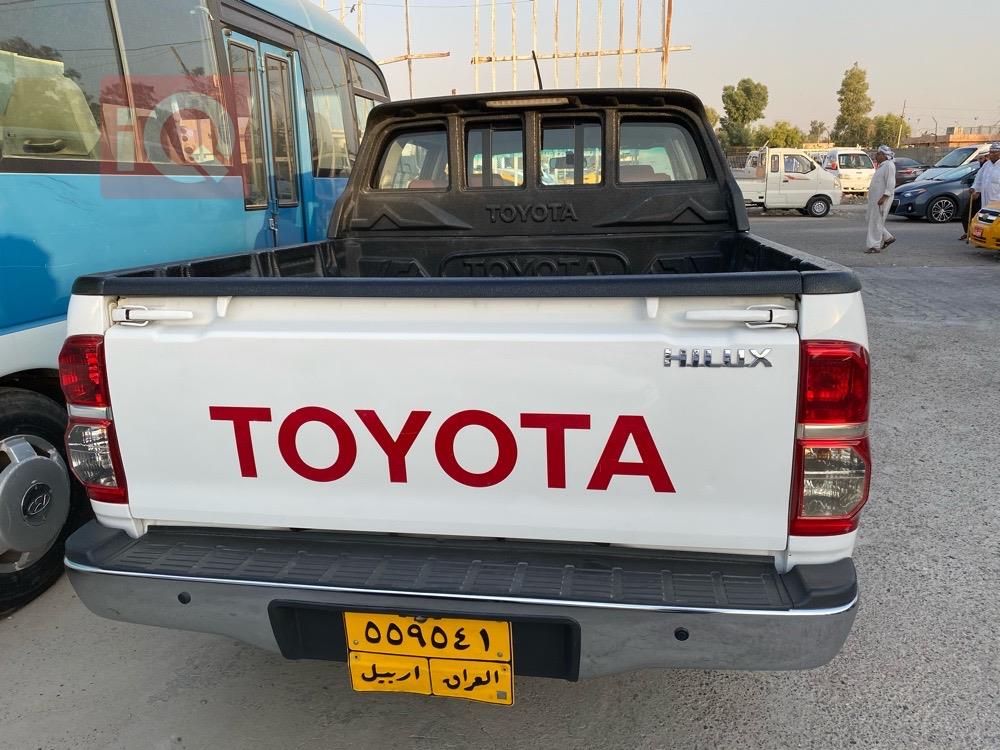 تويوتا هايلوكس